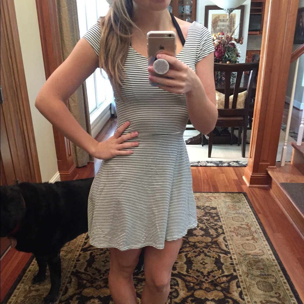 Short sleeve striped dress