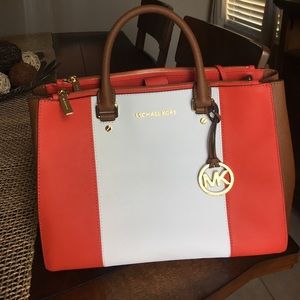 Sale! Michael Kors Sutton Purse