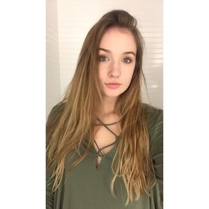 Meet your Posher, Chloe