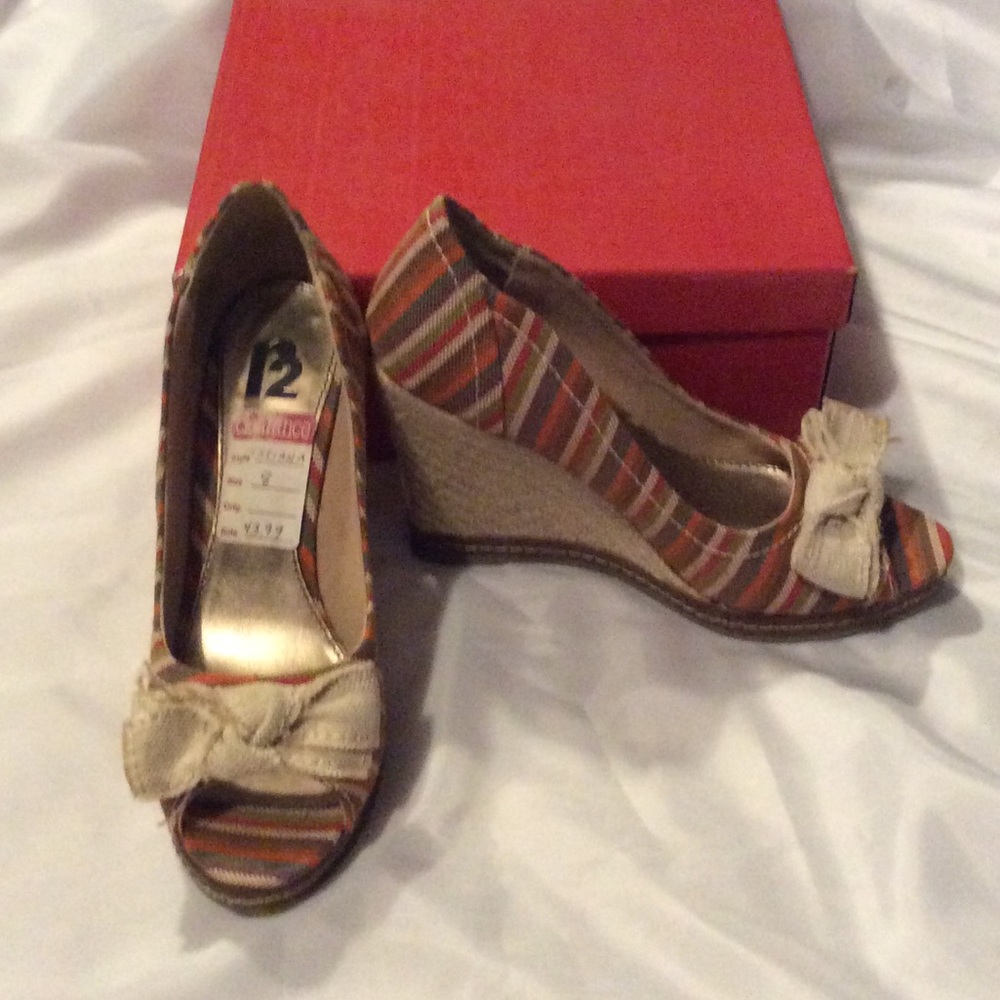 Multi colors wedge