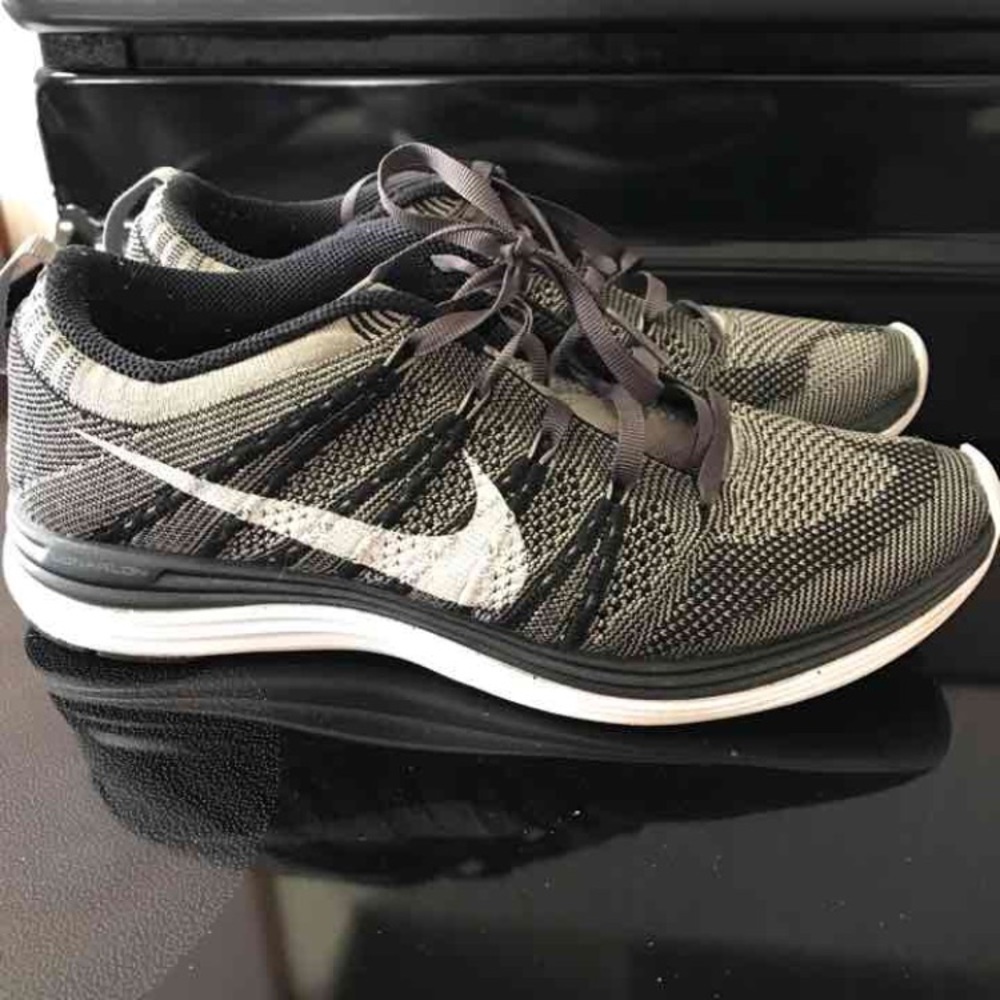 Nike FlyKnit Lunar