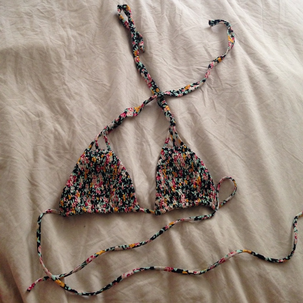 Tori praver bikini top