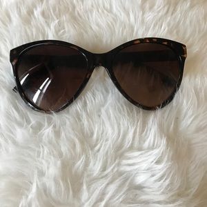 UO cat eye sunglasses UO cat eye sunglasses