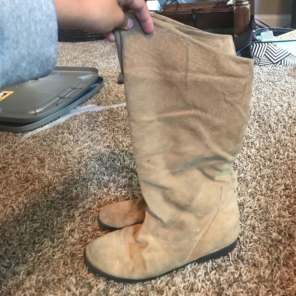 Light brown boots
