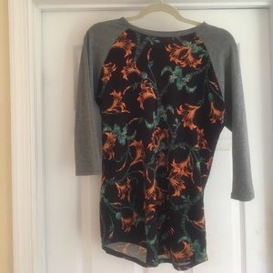 Adorable new LuLaRoe Randy shirt