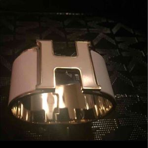 Large H Bracelet FOR TRADE WITH @jordihall