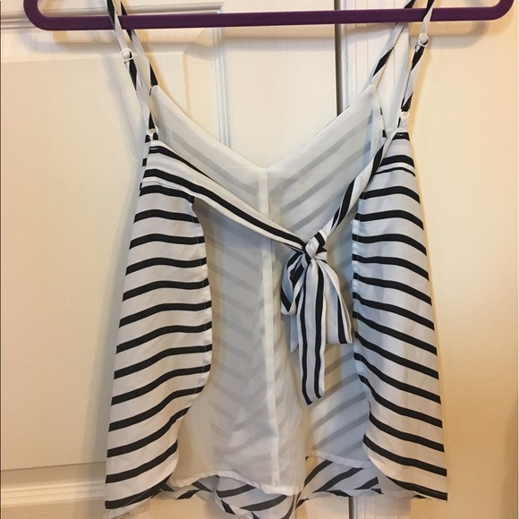 OPEN BACK Charlotte Russe tank. Size Small - Picture 2 of 3
