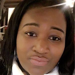 Meet your Posher, Marlissia