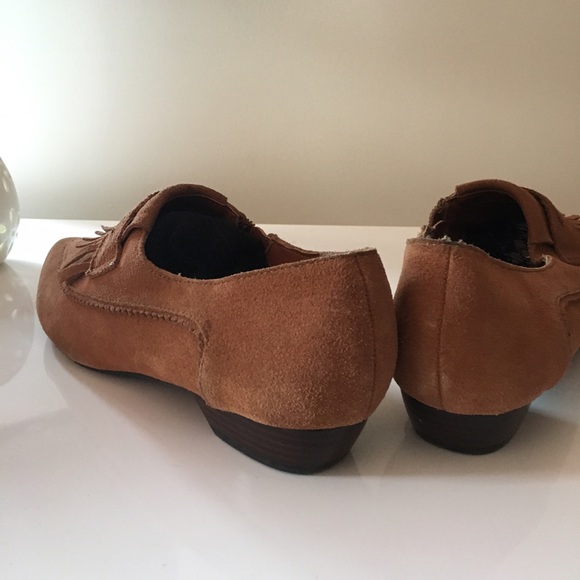 Smart Fringe Loafers - Picture 2 of 2