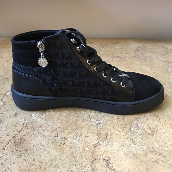 Michael Kors Hi Top Sneakers - Picture 4 of 4