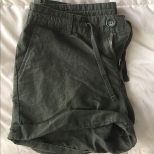 Army green linen Gap shorts