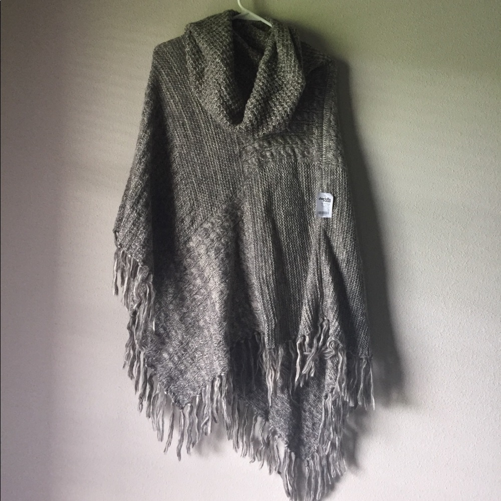 Charlotte Russe | Grey Turtleneck Poncho