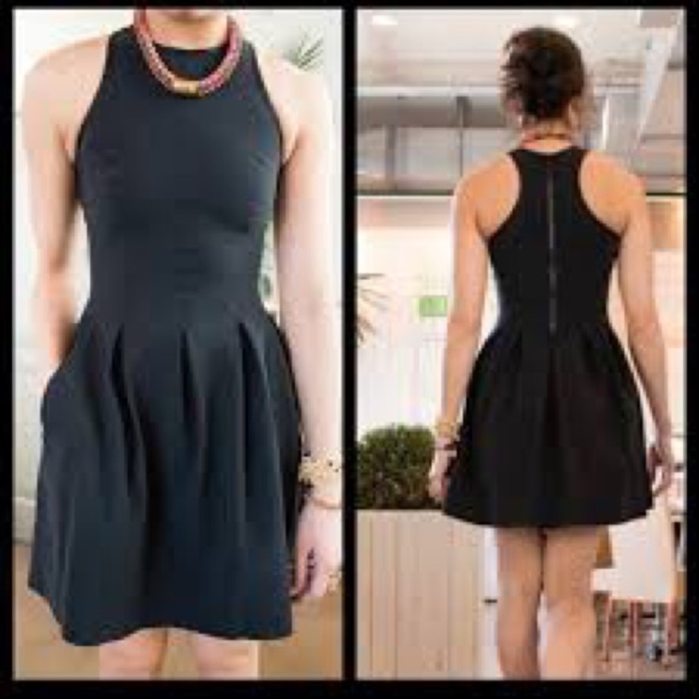Lululemon Here to there dress!