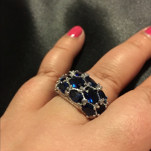 🎉🎉HP🎉🎉Sterling Silver Sapphire Ring! - Picture 2 of 2