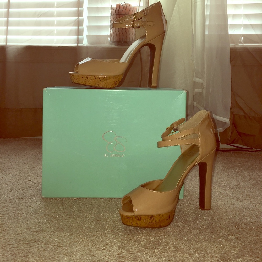 High heeled platform shoes