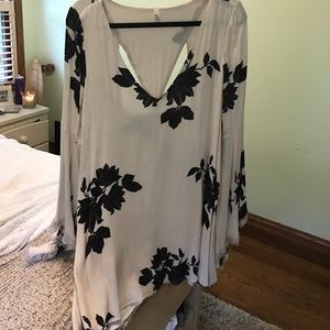 Hold! Free people bell sleeve tunic dress