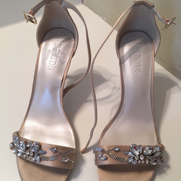 Champagne heels - Picture 1 of 3