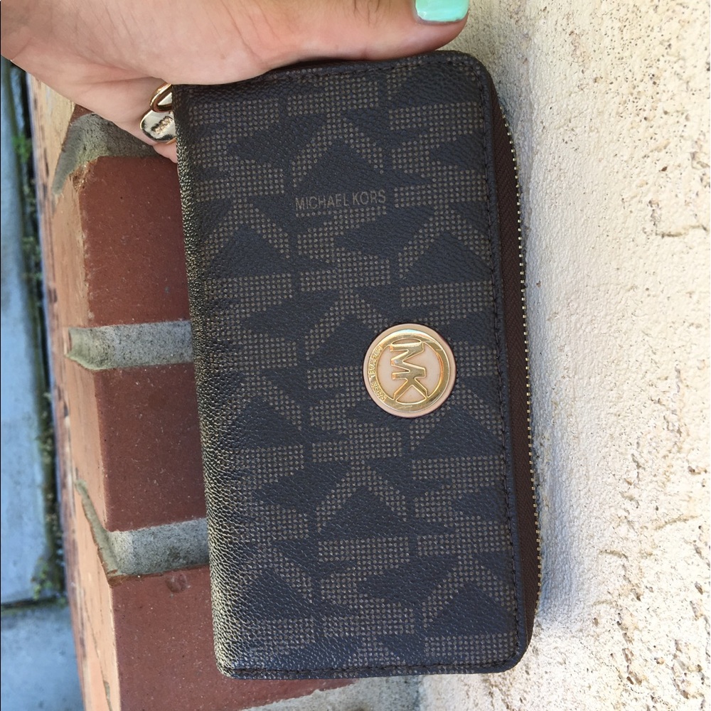 Michael Korea Wallet