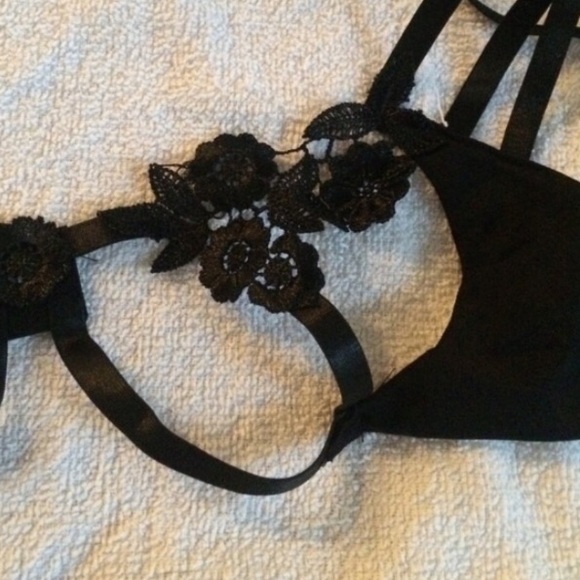 'Aubrey' Bra - Picture 5 of 7