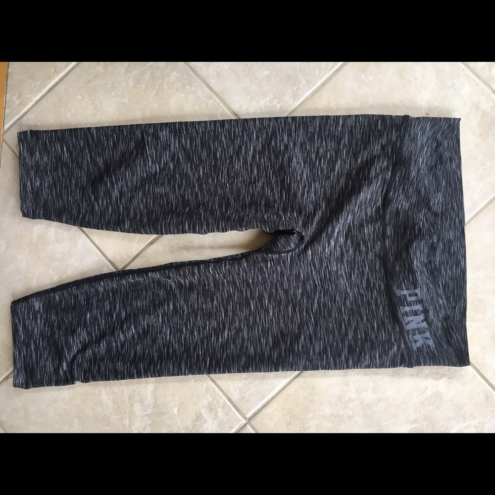 Victoria's Secret PINK yoga crops