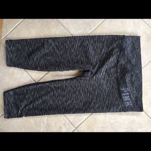Victoria's Secret PINK yoga crops