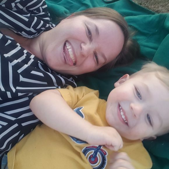 Meet your Posher, Melissa - Picture 1 of 1