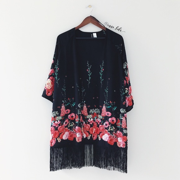 H&M Sweaters - H&M • Floral Print Chiffon Kimono Robe