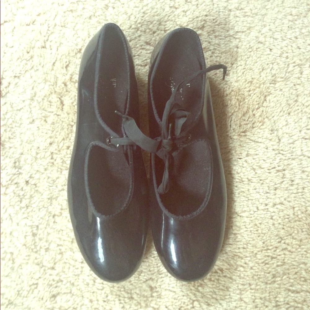 Tap shoes