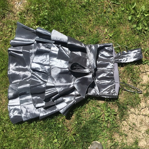 Shiny silver cocktail dress - Picture 2 of 3