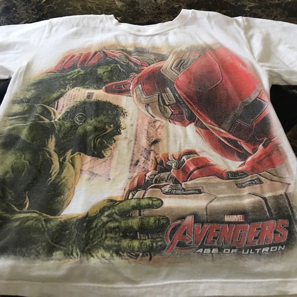 Avengers boy tee size 7/8