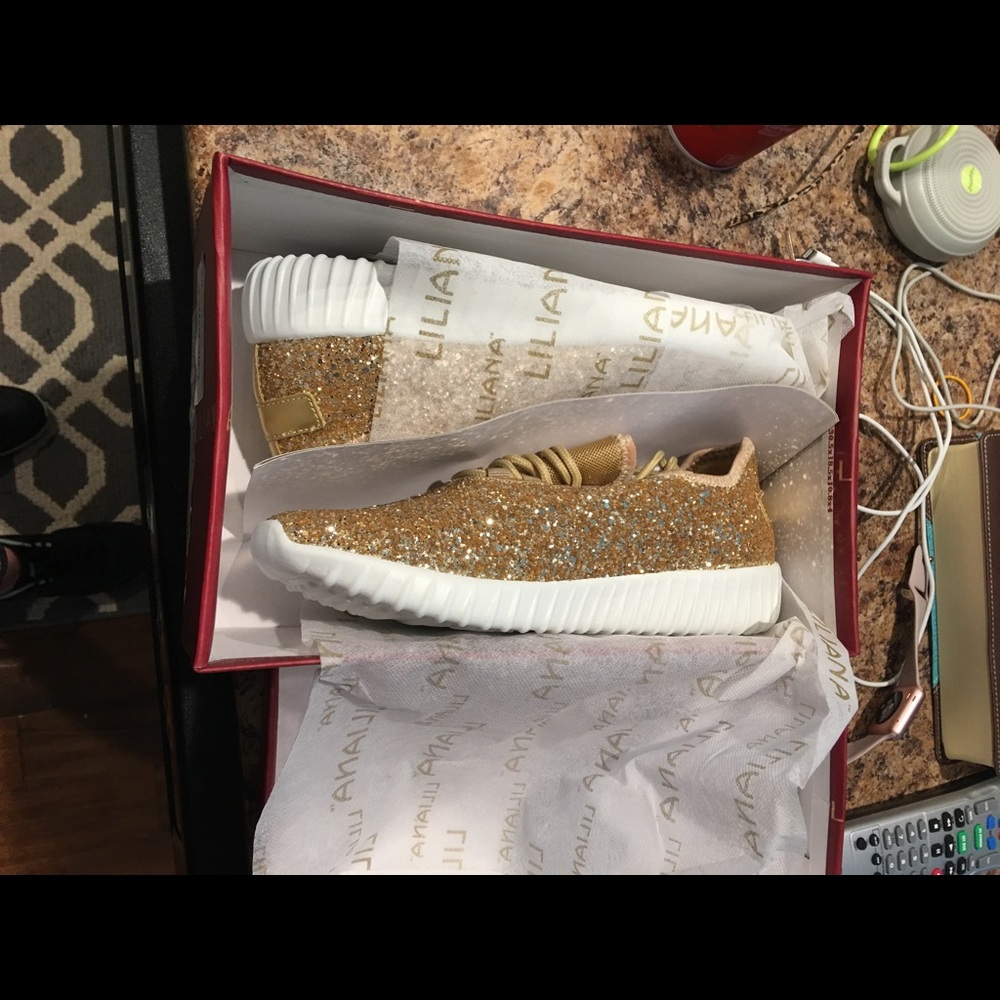 Good glitter kicks ✨✨