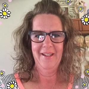 Meet your Posher, Debbie