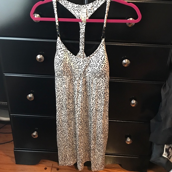 Dress - Picture 2 of 4