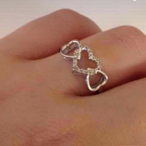10K stamped Diamonds Hearts Ring SZ:7