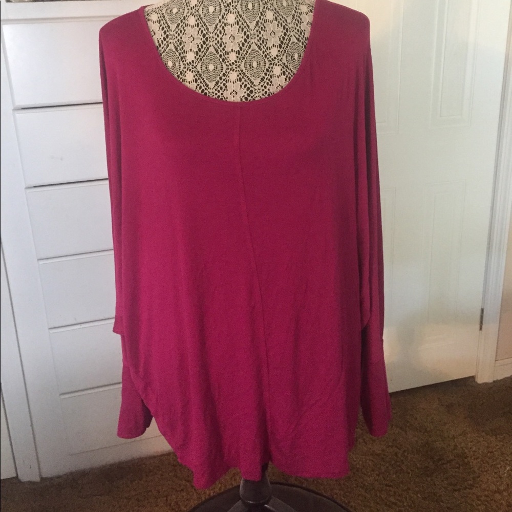 Dark pink long sleeve top