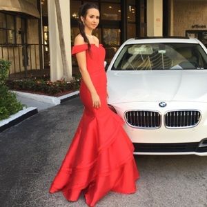 Elegant dress