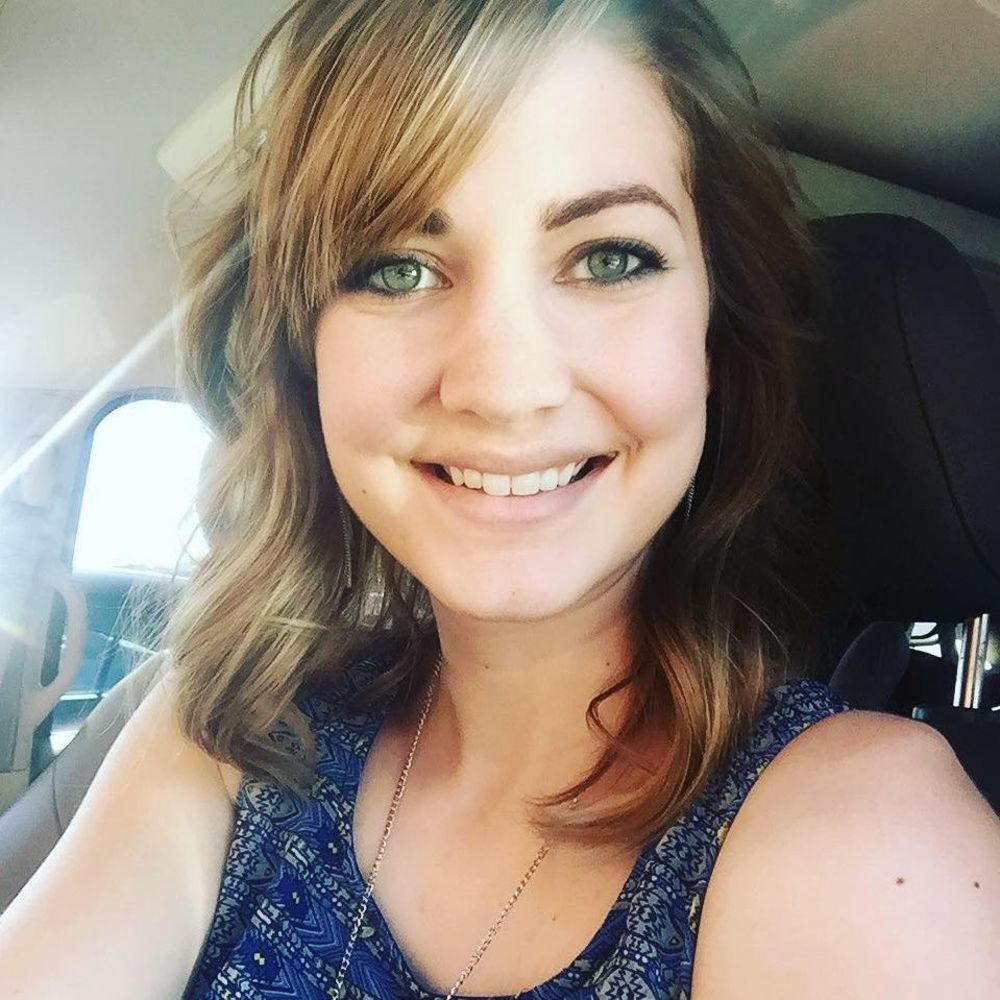 Meet your Posher, Courtney