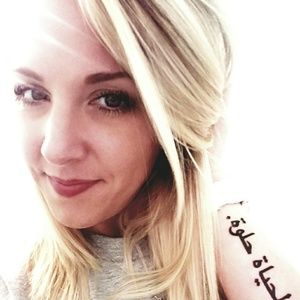 Meet your Posher, Tia