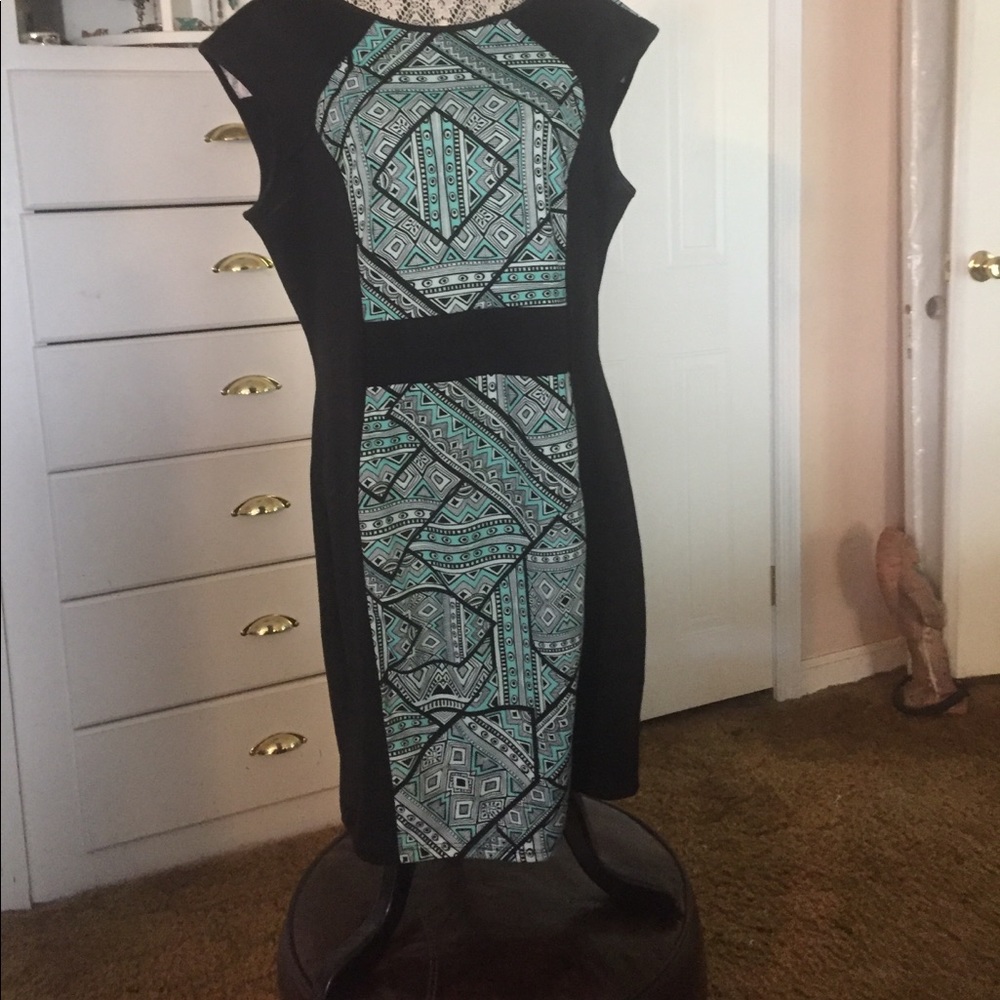 Aztec body con dress