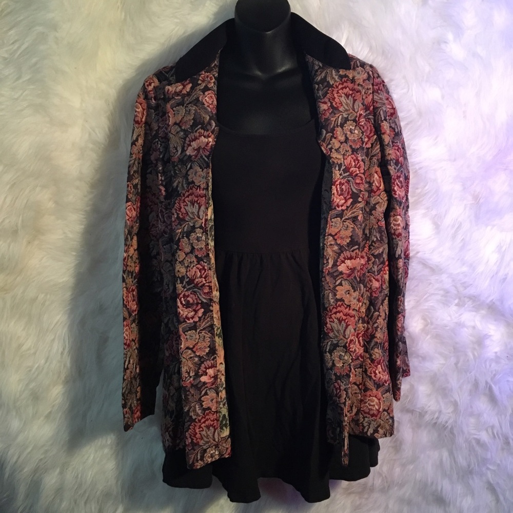 VINTAGE Tapestry Jacket