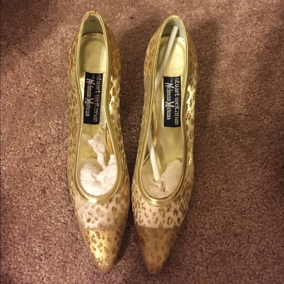 Vintage Gold Stuart Weitzman Heels! Like new! - Picture 1 of 4