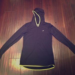 Head long sleeve top