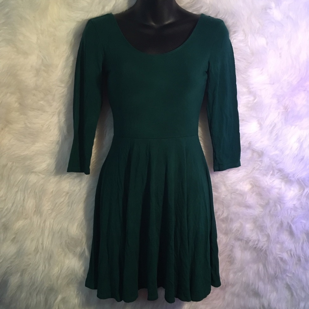 Green 3/4 Sleeve Dress