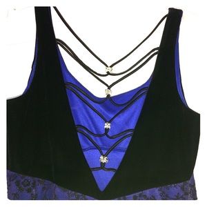 Beautiful dress. Full length.