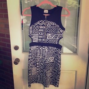 ◼️▪️LA HEARTS black & white aztec cutout dress▪️◼️