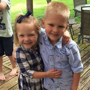 Meet your Posher, Hilary