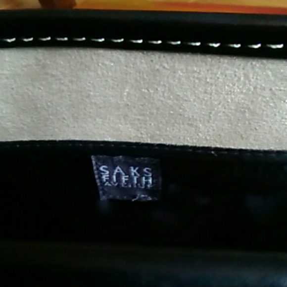 Saks Fifth Avenue Handbag - Picture 6 of 8