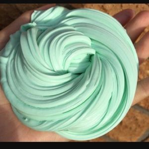 Meet your Posher, Mia