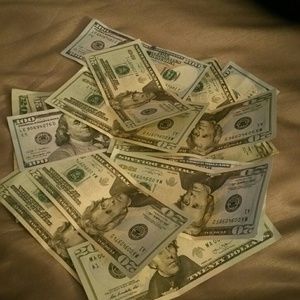 Meet your Posher, Laveka