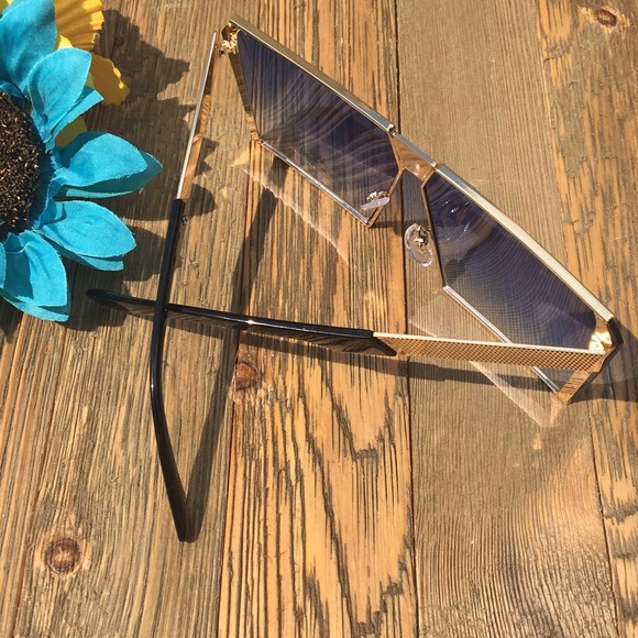 "Calypso" Luxury Oversized Square Aviators - Picture 2 of 3